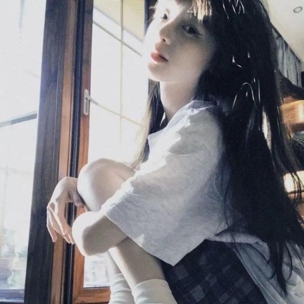 特务谜云
